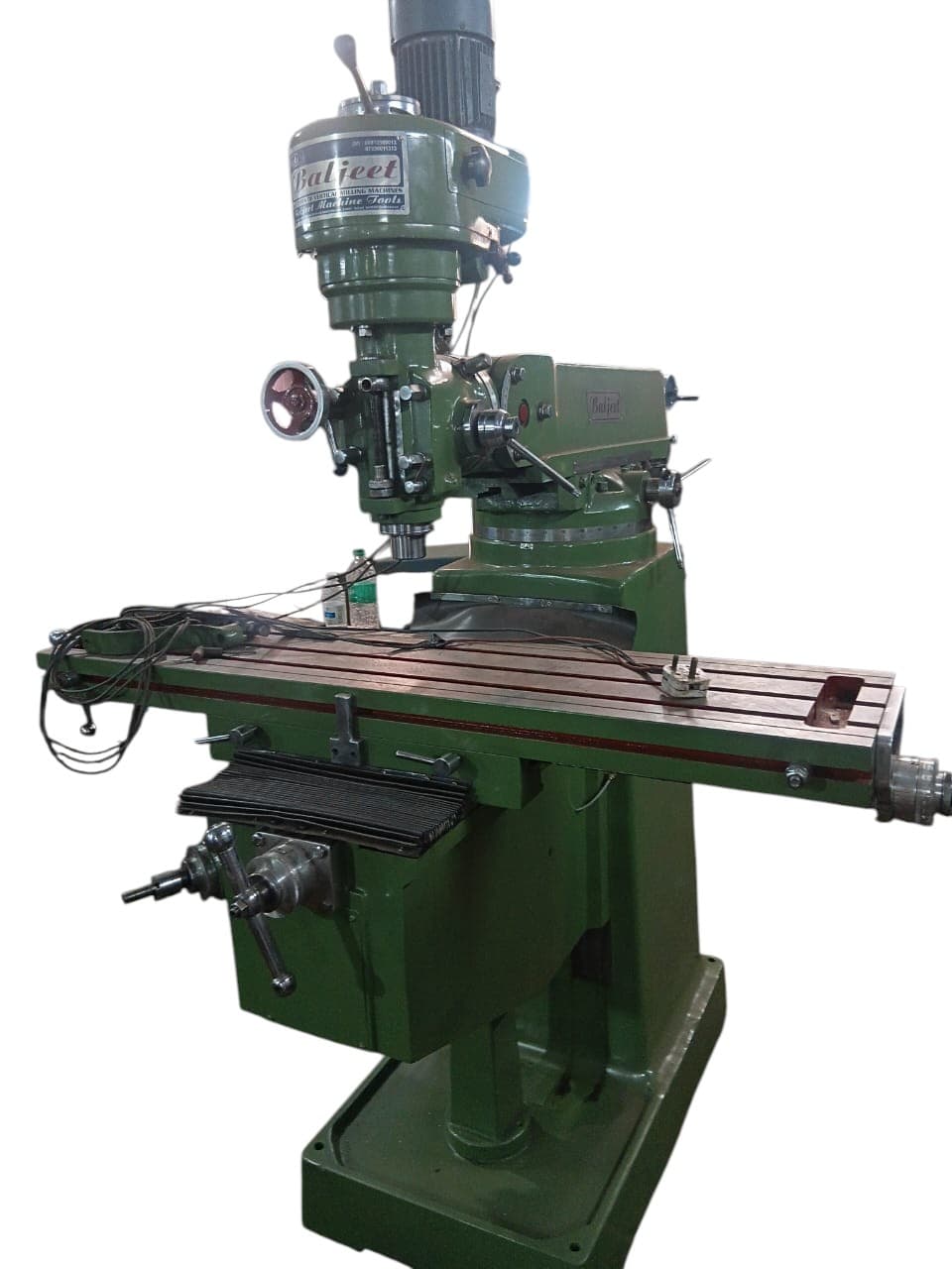 Turret Ram Vertical Milling Machine, BMT Size-3